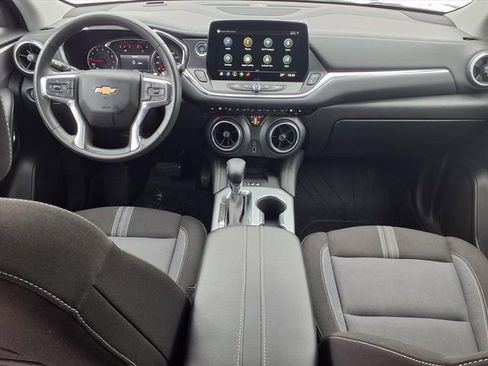 Used 2024 Chevrolet Blazer LT w/ Convenience Package image 9