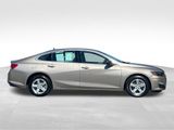 Used 2023 Chevrolet Malibu LS image 3