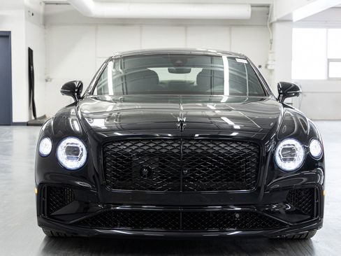 New 2025 Bentley Flying Spur Plug-In Hybrid image 7