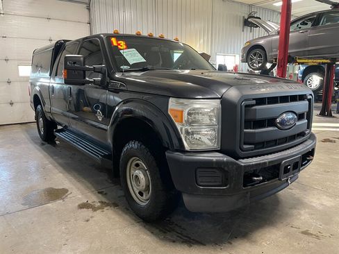 Used 2013 Ford F250 XL w/ PWR Equipment Group image 4