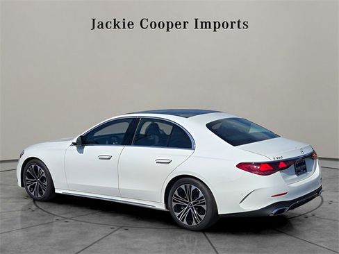 Certified 2025 Mercedes-Benz E 350 4MATIC Sedan image 3