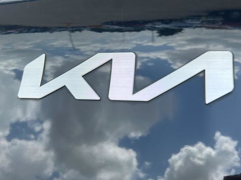 Used 2023 Kia Sportage SX FWD image 32
