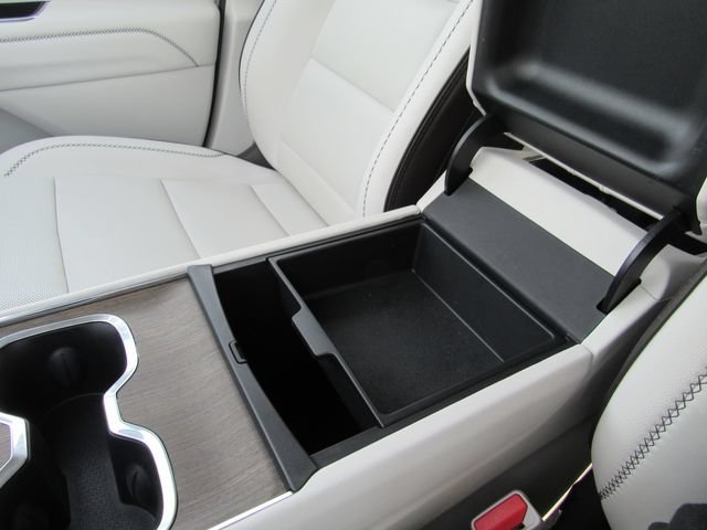 Used 2024 GMC Acadia Denali w/ Super Cruise Package FWD image 23
