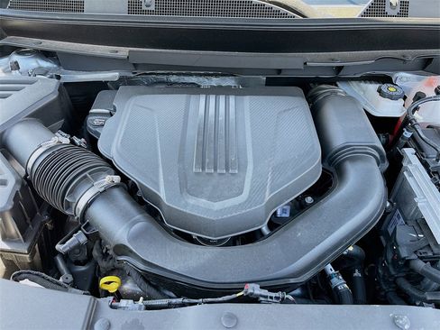 Used 2024 GMC Acadia Denali w/ Super Cruise Package image 32