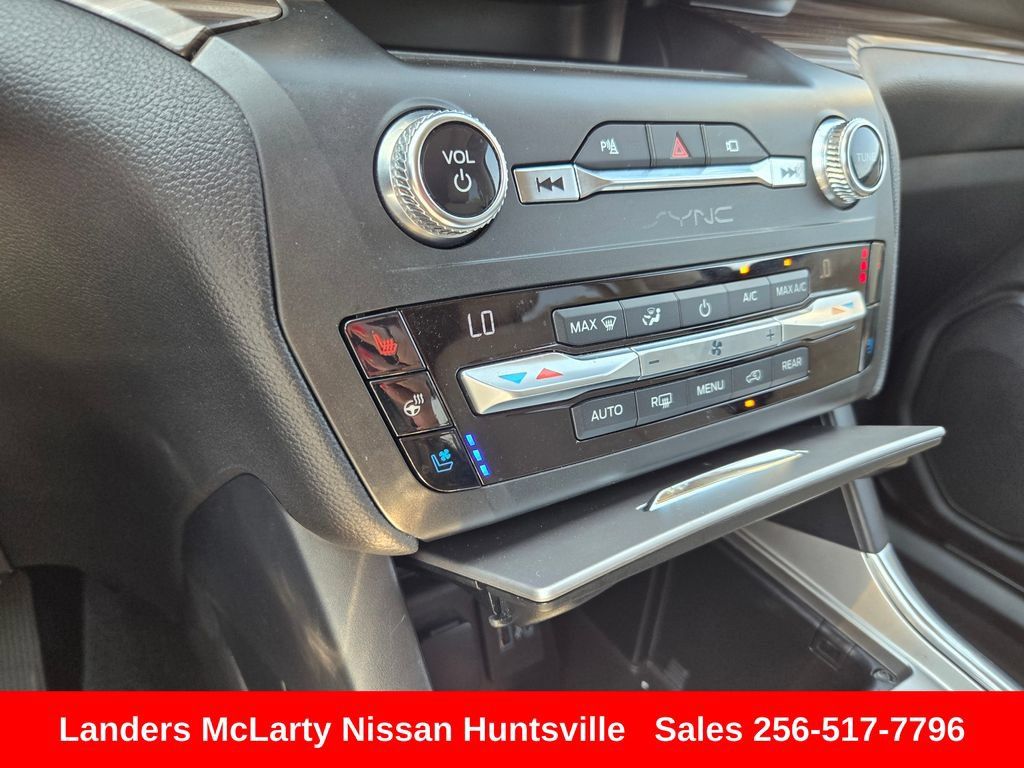 Used 2020 Ford Explorer Limited w/ Class III Trailer Tow Package AWD/4WD image 25