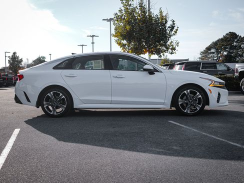 Used 2022 Kia K5 EX image 11