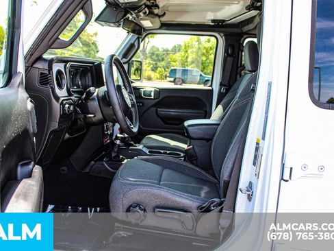 Used 2025 Jeep Wrangler Unlimited Sport AWD/4WD image 16