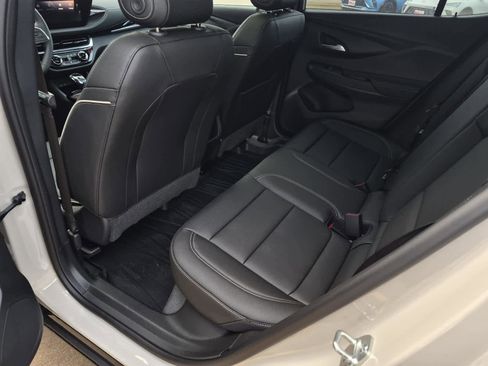 New 2026 Buick Envista Sport Touring w/ Studio Series image 9