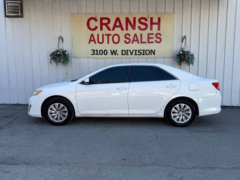 Used 2014 Toyota Camry LE FWD image 6