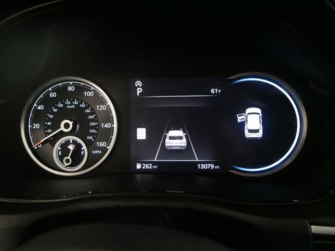 Certified 2025 Genesis GV70 2.5T image 21