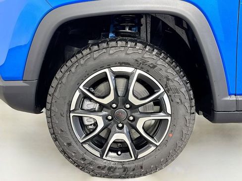 New 2026 Jeep Compass Trailhawk w/ Sun, Sound & Navigation Group image 30