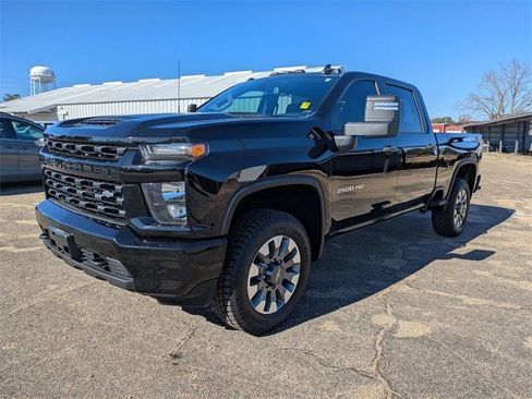 Used 2023 Chevrolet Silverado 2500 Custom w/ Custom Value Package image 8