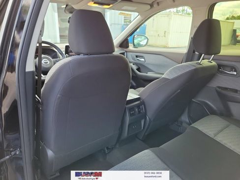 Used 2023 Nissan Rogue SV AWD/4WD image 13