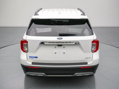 Certified 2024 Ford Explorer XLT w/ Equipment Group 202A AWD/4WD image 6