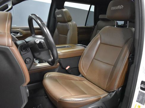 Used 2021 Chevrolet Tahoe High Country AWD/4WD image 5