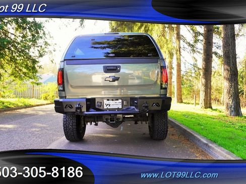 Used 2011 Chevrolet Silverado 2500 LTZ w/ LTZ Plus Package image 10