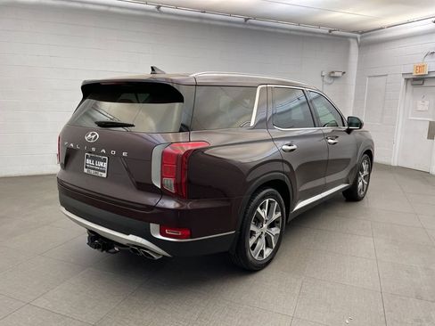 Used 2022 Hyundai Palisade SEL w/ Premium Package FWD image 4