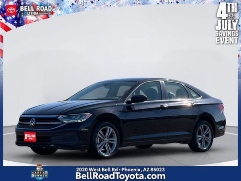 Used 2024 Volkswagen Jetta SE FWD image 1