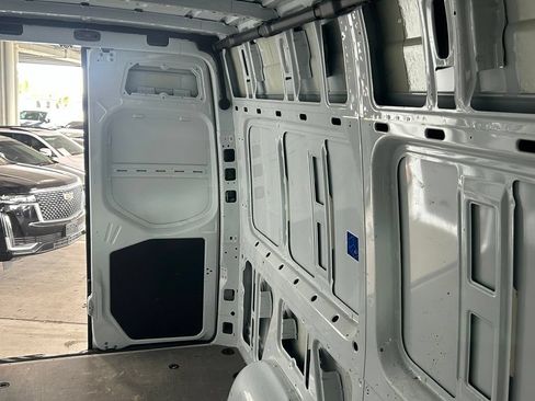 Used 2025 Mercedes-Benz Sprinter 2500 image 12