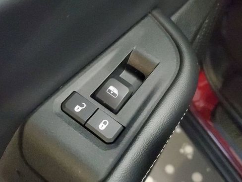 Used 2025 Jeep Grand Cherokee L Laredo RWD image 19