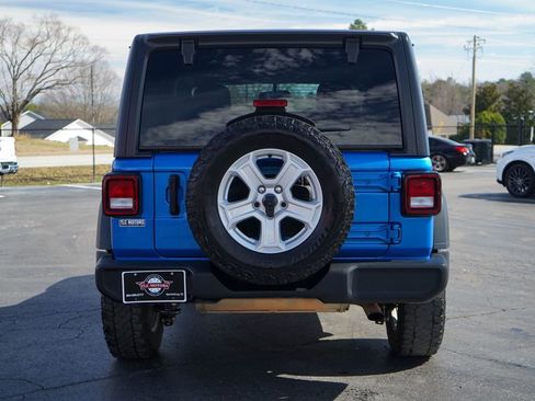 Used 2021 Jeep Wrangler Sport S image 12