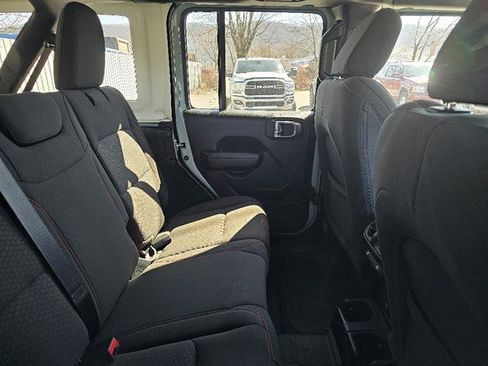 Used 2023 Jeep Wrangler Unlimited Rubicon w/ Cold Weather Group image 10