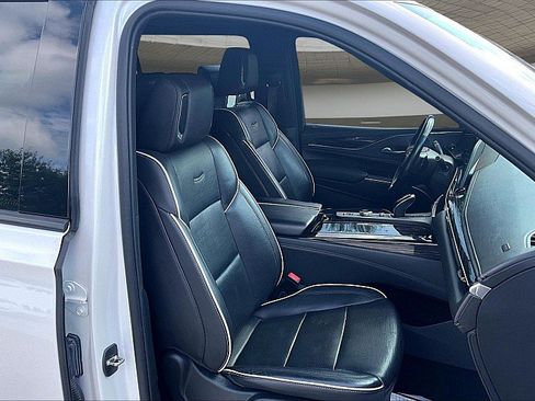 Used 2021 Cadillac Escalade ESV Sport w/ Driver Assist Tech Package AWD/4WD image 6