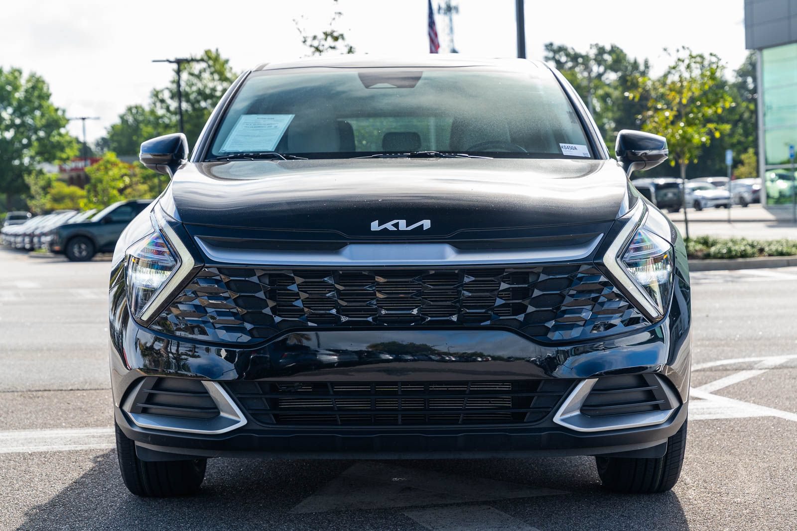 Used 2023 Kia Sportage EX FWD image 2