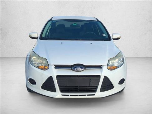Used 2013 Ford Focus SE FWD image 2