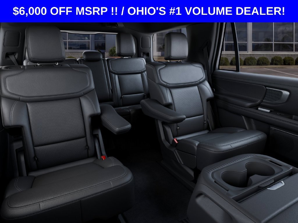 New 2027 Ford Expedition Platinum w/ Stealth Appearance Package AWD/4WD image 11