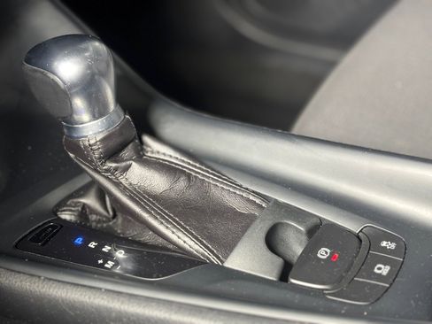 Used 2018 Toyota C-HR XLE image 18