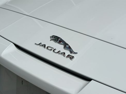 Used 2015 Jaguar F-TYPE S RWD image 15