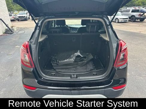 Used 2021 Buick Encore Preferred FWD image 11