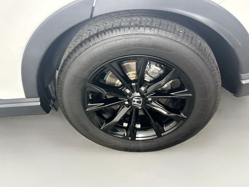 Used 2024 Honda CR-V Sport image 11