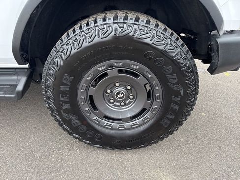 Used 2025 Ford Bronco Outer Banks w/ Sasquatch Package image 34