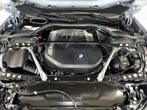 Used 2026 BMW 740i w/ Premium Package image 36