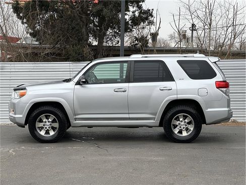 Used 2011 Toyota 4Runner SR5 image 13