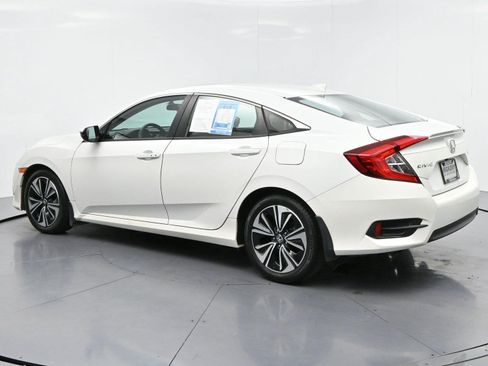 Used 2017 Honda Civic EX-T image 5