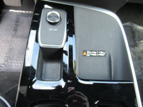 Used 2026 Buick Enclave Preferred FWD image 19
