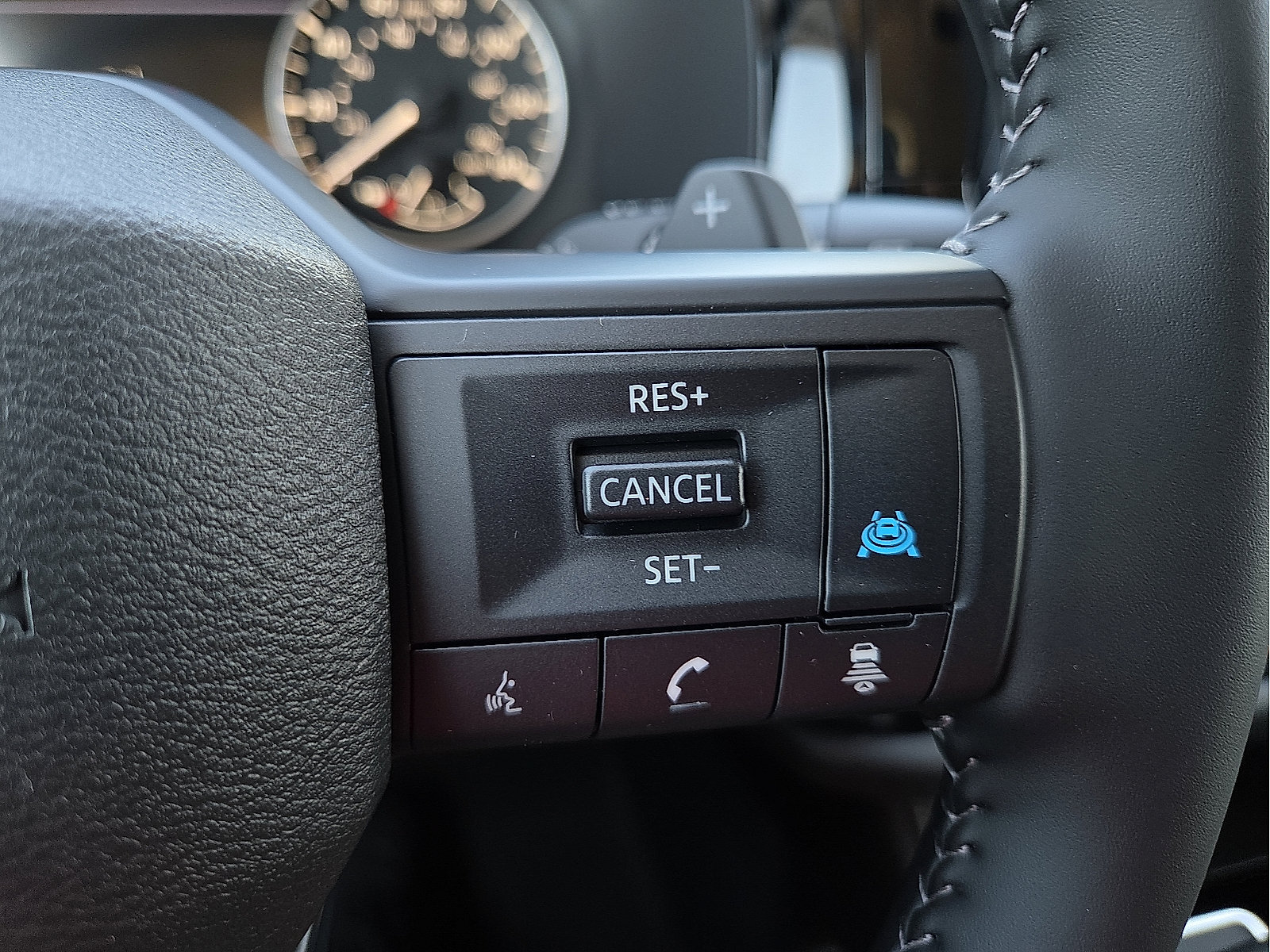New 2026 Nissan Pathfinder SV AWD/4WD image 19