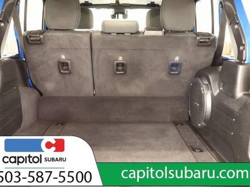 Used 2022 Jeep Wrangler Unlimited Rubicon 4xe w/ Cold Weather Group AWD/4WD image 28