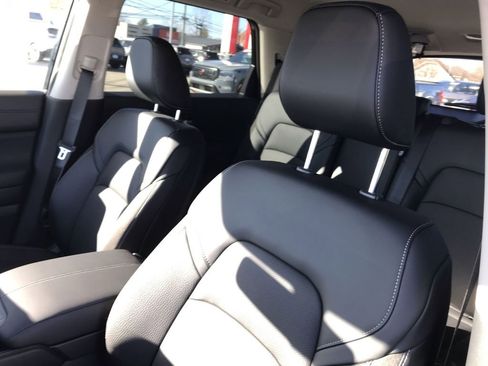 New 2026 Nissan Pathfinder SL image 11