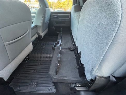 Used 2019 RAM 1500 Big Horn image 16