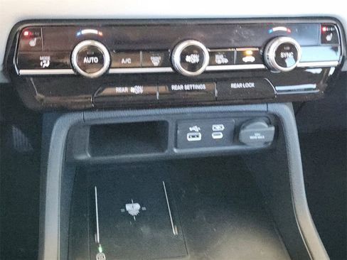 New 2025 Honda Pilot EX-L image 15