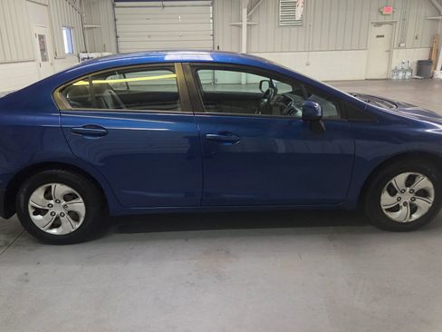 Used 2013 Honda Civic LX image 9