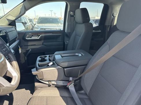 New 2026 GMC Sierra 1500 Elevation image 11