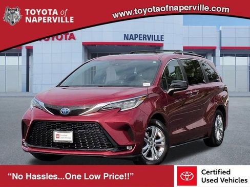 Certified 2022 Toyota Sienna XSE AWD/4WD image 1