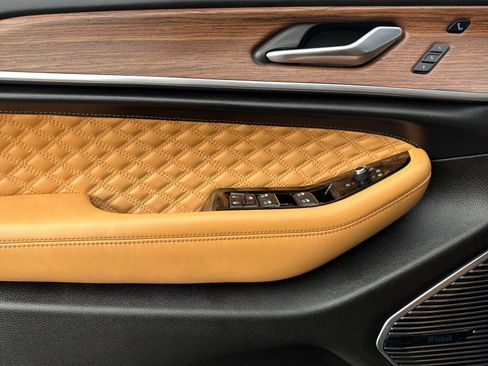 Used 2023 Jeep Grand Cherokee L Summit w/ Advanced Protech Group IV image 11