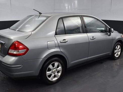 Used 2007 Nissan Versa Sedan FWD image 4