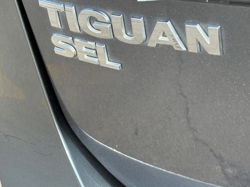Used 2020 Volkswagen Tiguan SEL Premium R-Line w/ 3rd Row Seat Package AWD/4WD image 13